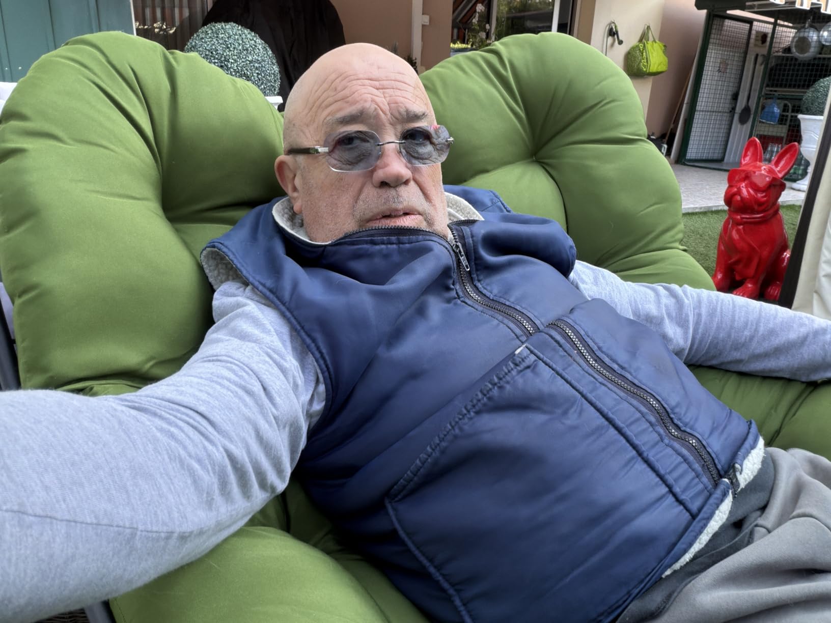 Scaun Balansoar Premium cu Pernă „Cloud Comfort” – Design Ergonomic și Confort Superior